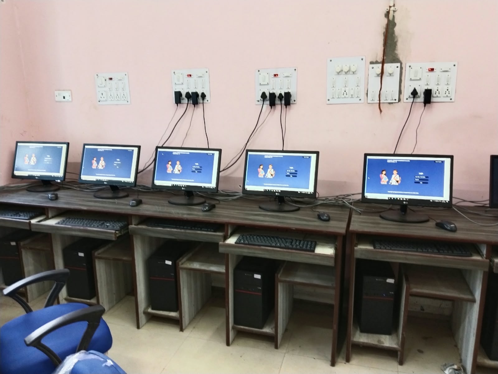 Lab stations at Barasat Government College