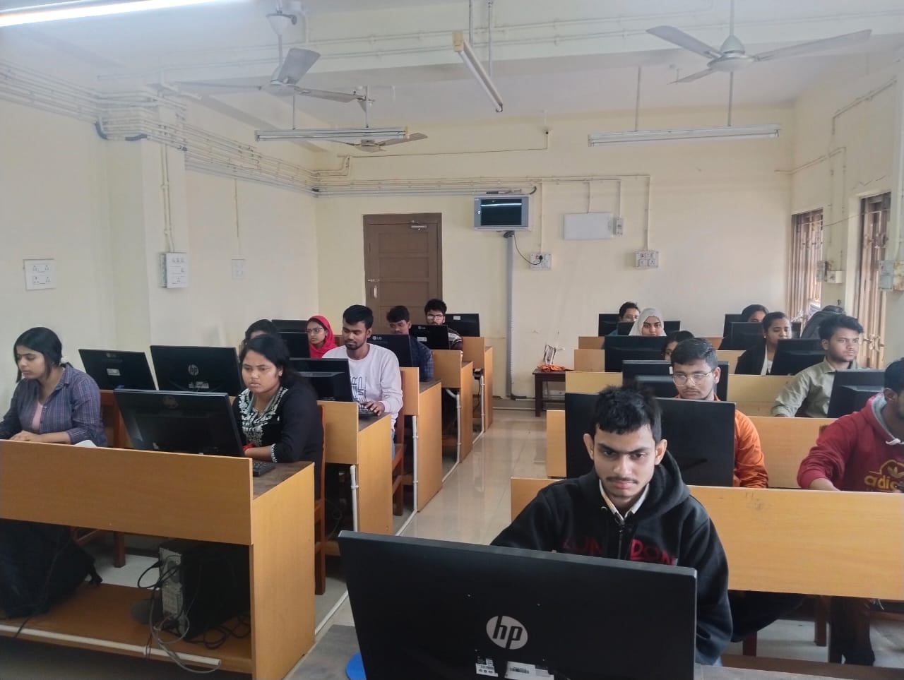 Student stations at Maulana Azad College